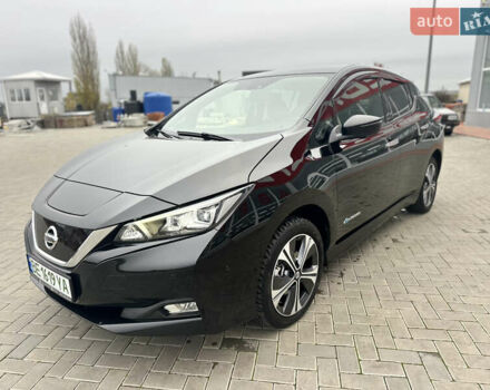 Черный Ниссан Лиф, объемом двигателя 0 л и пробегом 82 тыс. км за 11855 $, фото 5 на Automoto.ua