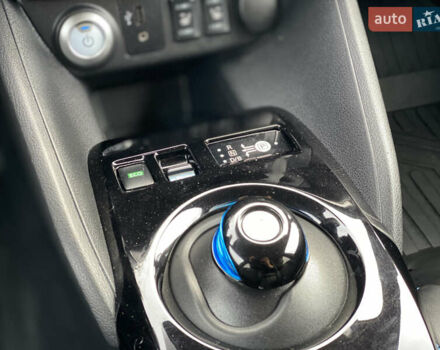 Черный Ниссан Лиф, объемом двигателя 0 л и пробегом 133 тыс. км за 12500 $, фото 15 на Automoto.ua