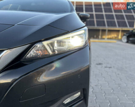 Черный Ниссан Лиф, объемом двигателя 0 л и пробегом 119 тыс. км за 11700 $, фото 18 на Automoto.ua