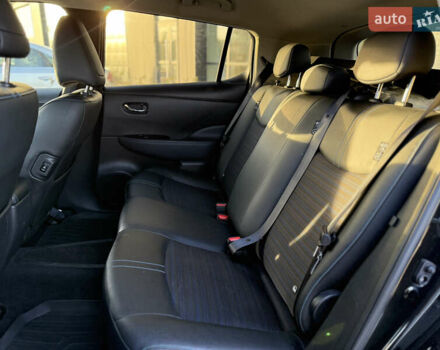 Черный Ниссан Лиф, объемом двигателя 0 л и пробегом 125 тыс. км за 11900 $, фото 8 на Automoto.ua