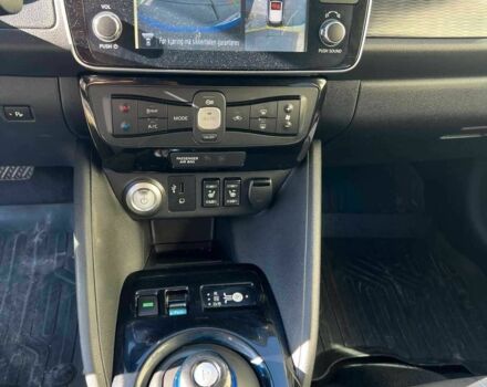 Черный Ниссан Лиф, объемом двигателя 0 л и пробегом 108 тыс. км за 12000 $, фото 2 на Automoto.ua