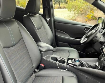 Черный Ниссан Лиф, объемом двигателя 0 л и пробегом 57 тыс. км за 14500 $, фото 14 на Automoto.ua