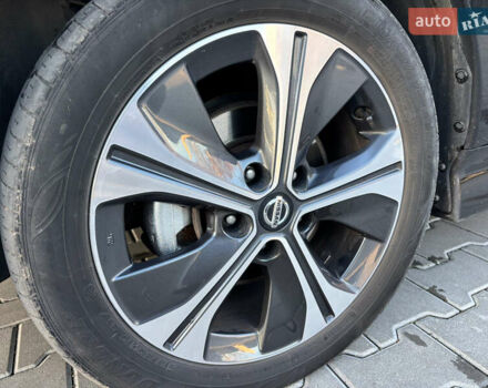 Черный Ниссан Лиф, объемом двигателя 0 л и пробегом 119 тыс. км за 11700 $, фото 52 на Automoto.ua