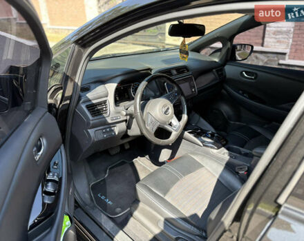 Черный Ниссан Лиф, объемом двигателя 0 л и пробегом 103 тыс. км за 13300 $, фото 12 на Automoto.ua