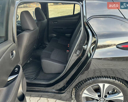 Чорний Ніссан Ліф, об'ємом двигуна 0 л та пробігом 90 тис. км за 11950 $, фото 13 на Automoto.ua