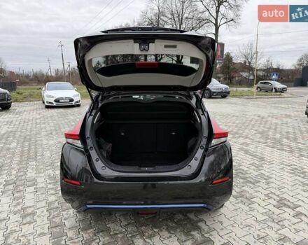 Черный Ниссан Лиф, объемом двигателя 0 л и пробегом 160 тыс. км за 11500 $, фото 28 на Automoto.ua