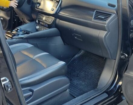 Чорний Ніссан Ліф, об'ємом двигуна 0 л та пробігом 145 тис. км за 14000 $, фото 17 на Automoto.ua