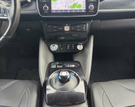 Чорний Ніссан Ліф, об'ємом двигуна 0 л та пробігом 155 тис. км за 12500 $, фото 31 на Automoto.ua