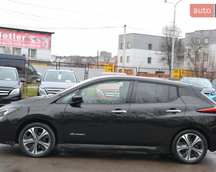 Черный Ниссан Лиф, объемом двигателя 0 л и пробегом 100 тыс. км за 11999 $, фото 10 на Automoto.ua