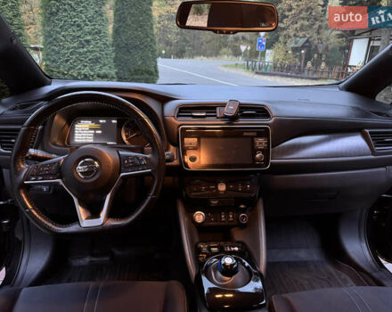 Черный Ниссан Лиф, объемом двигателя 0 л и пробегом 127 тыс. км за 12499 $, фото 22 на Automoto.ua