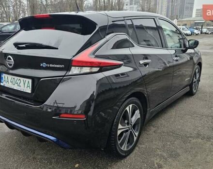 Черный Ниссан Лиф, объемом двигателя 0 л и пробегом 129 тыс. км за 11200 $, фото 4 на Automoto.ua