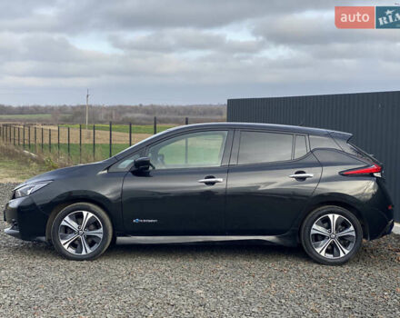 Черный Ниссан Лиф, объемом двигателя 0 л и пробегом 133 тыс. км за 12500 $, фото 67 на Automoto.ua