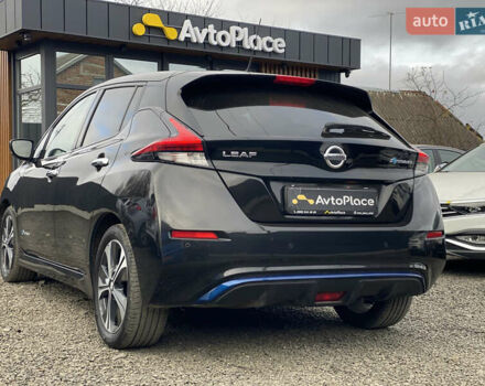 Черный Ниссан Лиф, объемом двигателя 0 л и пробегом 133 тыс. км за 12500 $, фото 13 на Automoto.ua