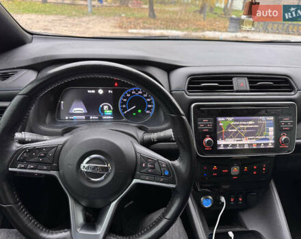 Чорний Ніссан Ліф, об'ємом двигуна 0 л та пробігом 146 тис. км за 13300 $, фото 11 на Automoto.ua