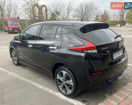 Черный Ниссан Лиф, объемом двигателя 0 л и пробегом 120 тыс. км за 11900 $, фото 12 на Automoto.ua