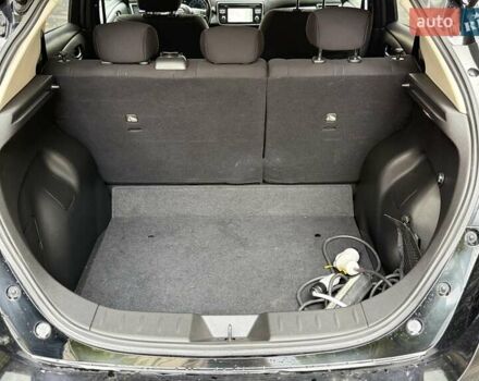 Чорний Ніссан Ліф, об'ємом двигуна 0 л та пробігом 47 тис. км за 12600 $, фото 13 на Automoto.ua