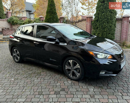 Черный Ниссан Лиф, объемом двигателя 0 л и пробегом 111 тыс. км за 11200 $, фото 5 на Automoto.ua