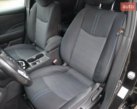 Черный Ниссан Лиф, объемом двигателя 0 л и пробегом 100 тыс. км за 11999 $, фото 11 на Automoto.ua