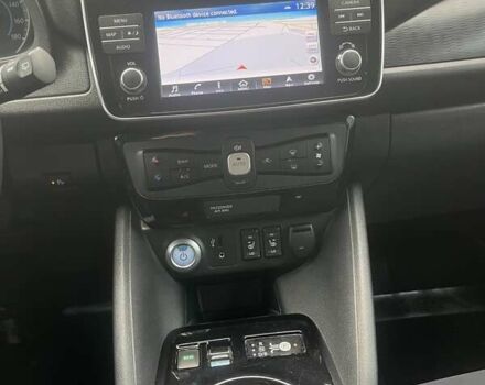 Черный Ниссан Лиф, объемом двигателя 0 л и пробегом 120 тыс. км за 11900 $, фото 23 на Automoto.ua