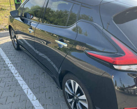 Чорний Ніссан Ліф, об'ємом двигуна 0 л та пробігом 80 тис. км за 13800 $, фото 4 на Automoto.ua