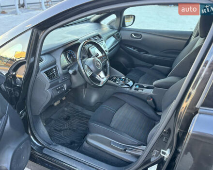 Черный Ниссан Лиф, объемом двигателя 0 л и пробегом 119 тыс. км за 11700 $, фото 27 на Automoto.ua