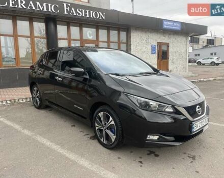 Черный Ниссан Лиф, объемом двигателя 0 л и пробегом 120 тыс. км за 11900 $, фото 6 на Automoto.ua