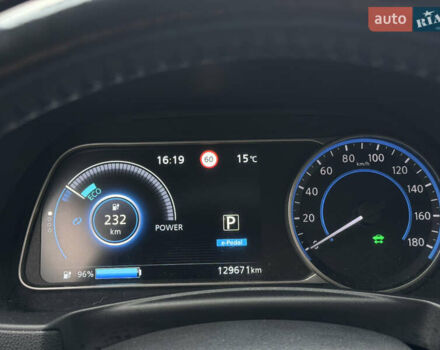 Черный Ниссан Лиф, объемом двигателя 0 л и пробегом 127 тыс. км за 12499 $, фото 32 на Automoto.ua