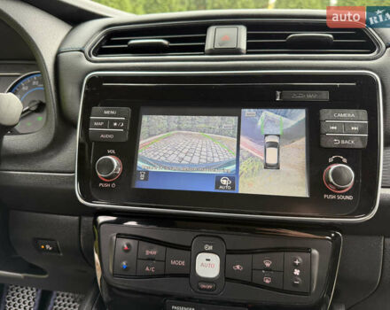 Черный Ниссан Лиф, объемом двигателя 0 л и пробегом 145 тыс. км за 11999 $, фото 64 на Automoto.ua