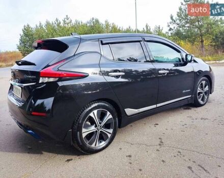 Чорний Ніссан Ліф, об'ємом двигуна 0 л та пробігом 155 тис. км за 12500 $, фото 22 на Automoto.ua