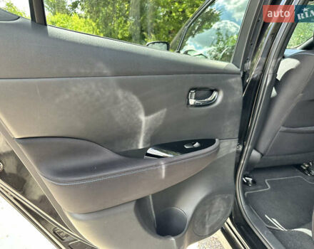 Черный Ниссан Лиф, объемом двигателя 0 л и пробегом 119 тыс. км за 13500 $, фото 39 на Automoto.ua