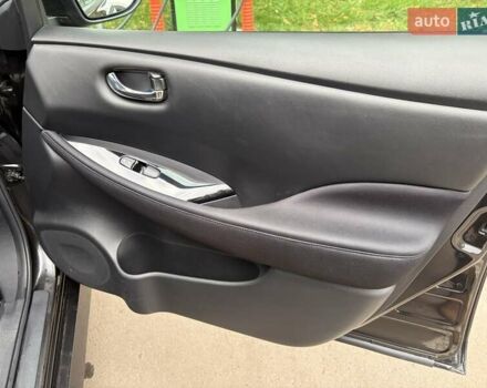 Чорний Ніссан Ліф, об'ємом двигуна 0 л та пробігом 148 тис. км за 12600 $, фото 16 на Automoto.ua