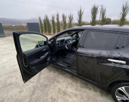 Черный Ниссан Лиф, объемом двигателя 0 л и пробегом 112 тыс. км за 11750 $, фото 6 на Automoto.ua