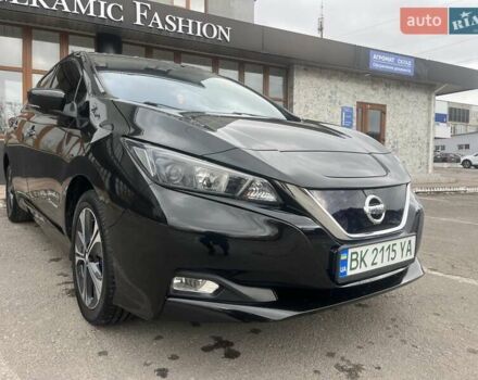 Черный Ниссан Лиф, объемом двигателя 0 л и пробегом 120 тыс. км за 11900 $, фото 5 на Automoto.ua