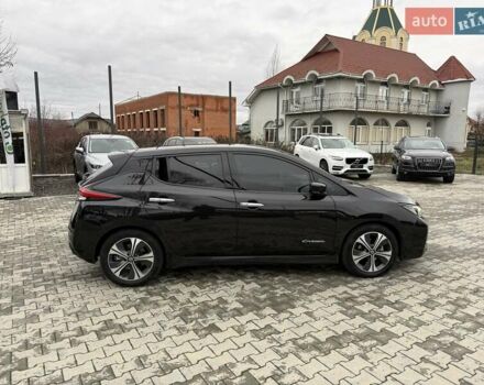 Черный Ниссан Лиф, объемом двигателя 0 л и пробегом 160 тыс. км за 11500 $, фото 16 на Automoto.ua