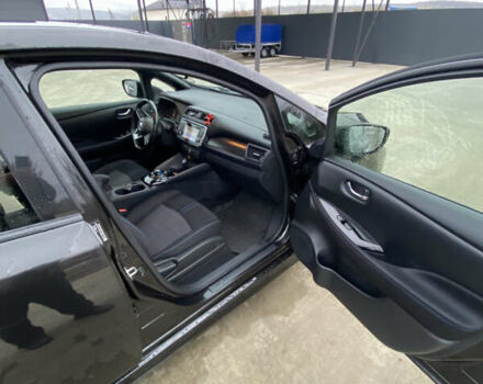 Черный Ниссан Лиф, объемом двигателя 0 л и пробегом 112 тыс. км за 11750 $, фото 9 на Automoto.ua