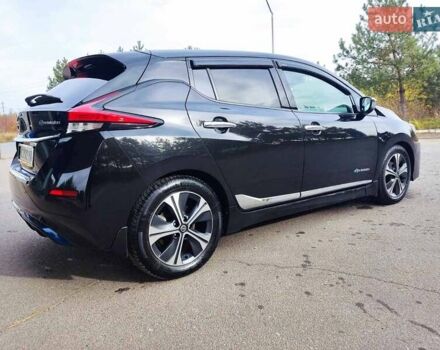 Чорний Ніссан Ліф, об'ємом двигуна 0 л та пробігом 155 тис. км за 12500 $, фото 26 на Automoto.ua