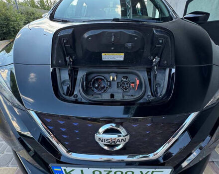 Черный Ниссан Лиф, объемом двигателя 0 л и пробегом 87 тыс. км за 15200 $, фото 11 на Automoto.ua