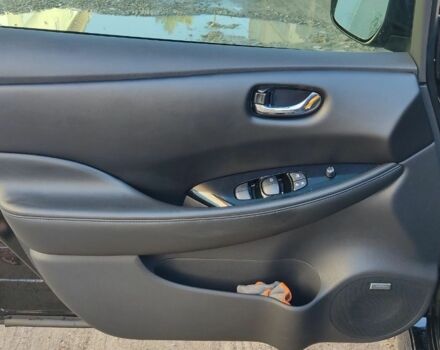 Чорний Ніссан Ліф, об'ємом двигуна 0 л та пробігом 145 тис. км за 14000 $, фото 8 на Automoto.ua