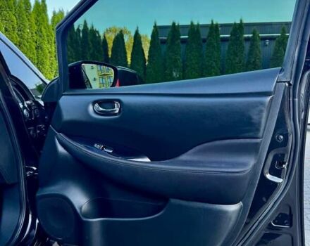 Черный Ниссан Лиф, объемом двигателя 0 л и пробегом 133 тыс. км за 11300 $, фото 24 на Automoto.ua