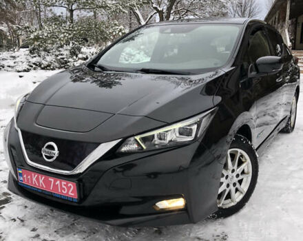 Чорний Ніссан Ліф, об'ємом двигуна 0 л та пробігом 113 тис. км за 12800 $, фото 1 на Automoto.ua