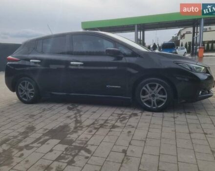 Черный Ниссан Лиф, объемом двигателя 0 л и пробегом 158 тыс. км за 13000 $, фото 4 на Automoto.ua