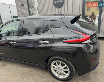 Черный Ниссан Лиф, объемом двигателя 0 л и пробегом 173 тыс. км за 11000 $, фото 9 на Automoto.ua