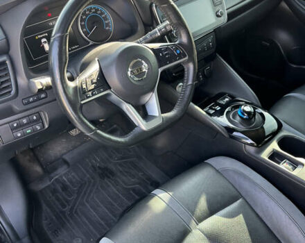 Чорний Ніссан Ліф, об'ємом двигуна 0 л та пробігом 80 тис. км за 13800 $, фото 7 на Automoto.ua
