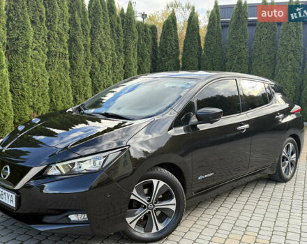 Черный Ниссан Лиф, объемом двигателя 0 л и пробегом 145 тыс. км за 11999 $, фото 8 на Automoto.ua