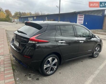 Черный Ниссан Лиф, объемом двигателя 0 л и пробегом 120 тыс. км за 11900 $, фото 9 на Automoto.ua