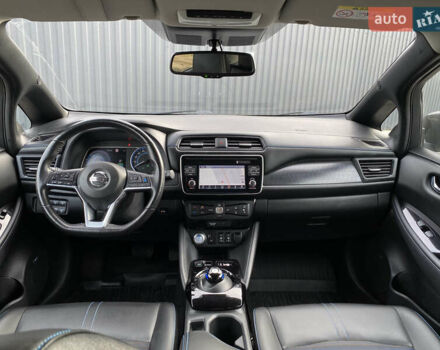 Черный Ниссан Лиф, объемом двигателя 0 л и пробегом 133 тыс. км за 12500 $, фото 33 на Automoto.ua