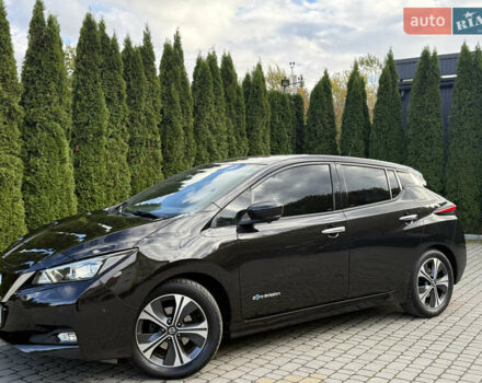 Черный Ниссан Лиф, объемом двигателя 0 л и пробегом 145 тыс. км за 11999 $, фото 7 на Automoto.ua