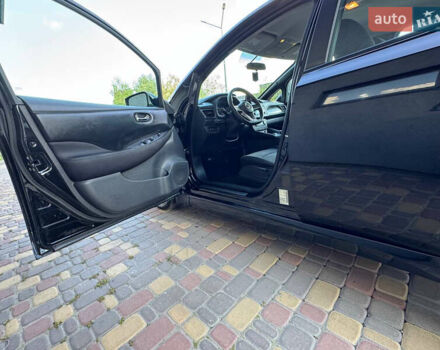 Черный Ниссан Лиф, объемом двигателя 0 л и пробегом 87 тыс. км за 15200 $, фото 7 на Automoto.ua