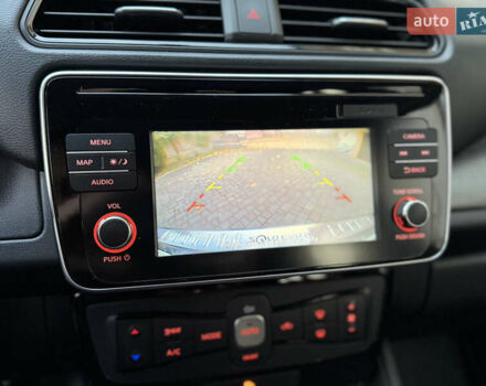 Черный Ниссан Лиф, объемом двигателя 0 л и пробегом 111 тыс. км за 11200 $, фото 19 на Automoto.ua