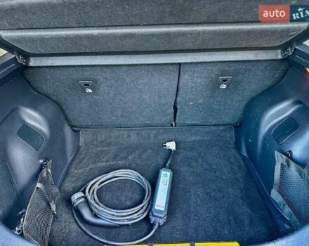 Черный Ниссан Лиф, объемом двигателя 0 л и пробегом 133 тыс. км за 11300 $, фото 32 на Automoto.ua